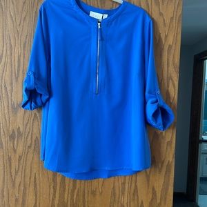 Beautiful blue zip up blouse by Belle Kim gravel.xl